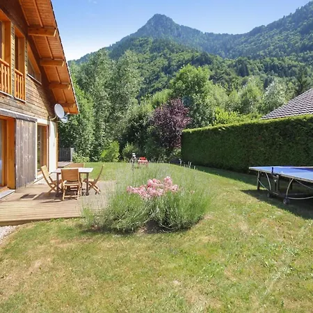 Spacious Near The Area *