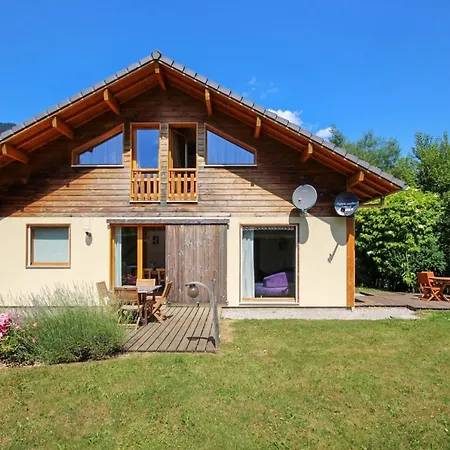Chalet Spacious Near The Area